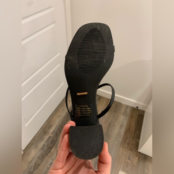 black heel shoes - Picture 6 of 9